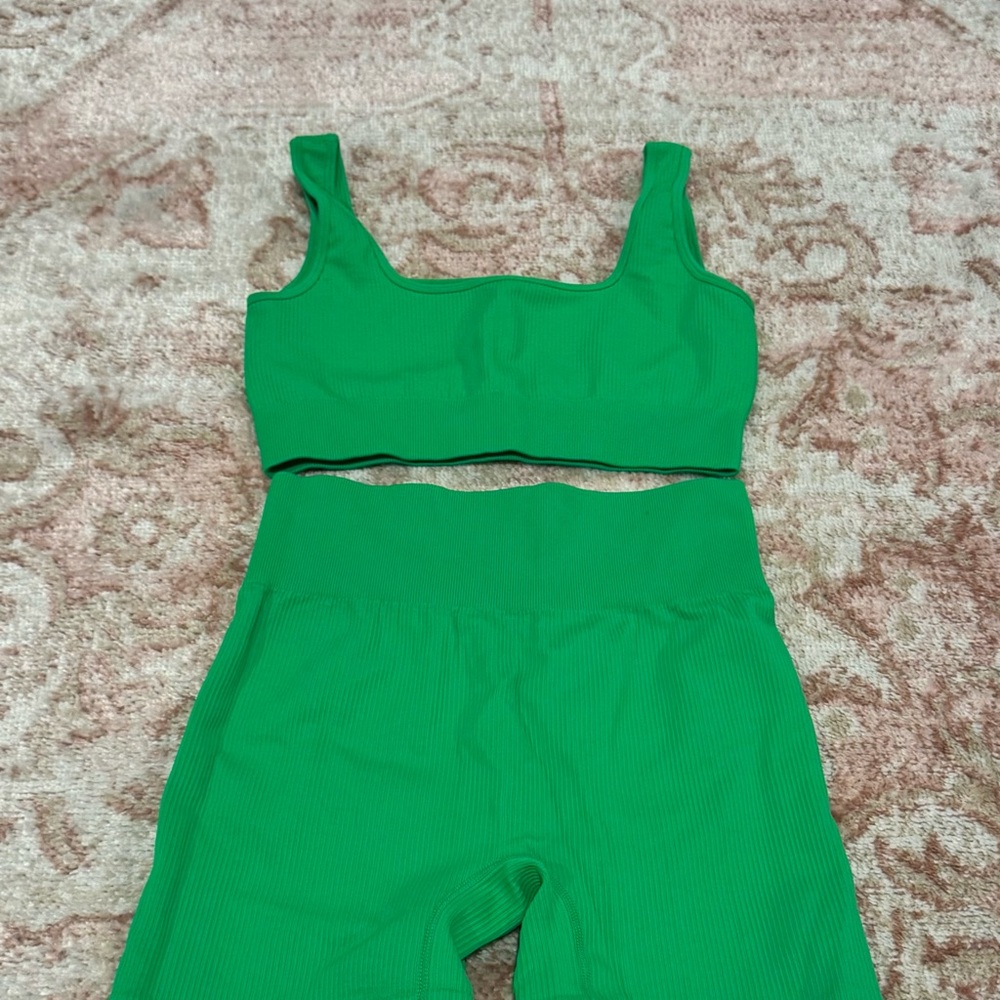 Green Ribbed Workout Set